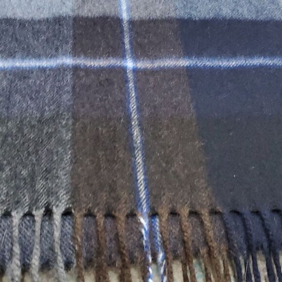 3 Cashmere Scarves, 1 Christian Dior Monsieur, Jos. A. Bank & V.Fraas NWT - Picture 4 of 14